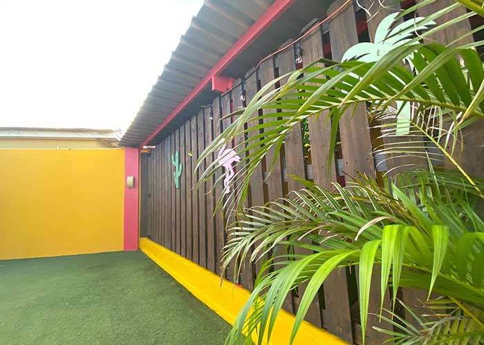 outside_kennels_2022_05